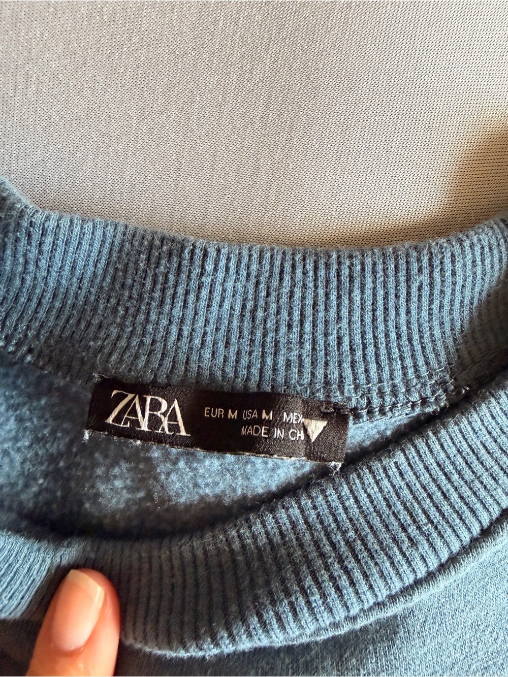 ZARA Men’s Crewneck Sweater in Dusty Blue